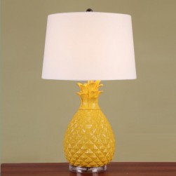 American style Resin pineapple table lamp